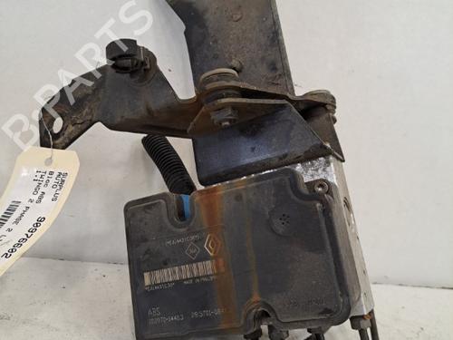 Used ABS pump RENAULT TWINGO II (CN0_) 1.2 16V (CN04, CN0B) (75 hp) 28392972