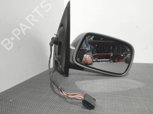 Retrovisor derecho TOYOTA YARIS (_P1_) 1.3 (SCP12_, SCP13_, SCP12R, SCP13R) (87 hp) 28405324