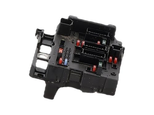 Zekeringkast Zekeringkast PEUGEOT 206 Hatchback (2A/C) 1.4 i (75 hp) 37452908 37452908