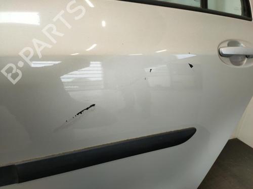 Used Left rear door TOYOTA YARIS (_P9_) 1.4 D-4D (NLP90_, NLP90R) (90 hp) 28405029