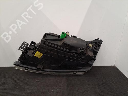 Right headlight FORD MONDEO III (B5Y) 2.0 16V TDDi / TDCi | BP28394703C29
