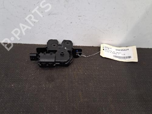 Used Tailgate lock RENAULT CLIO IV (BH_) 1.5 dCi 75 (75 hp) 28404526