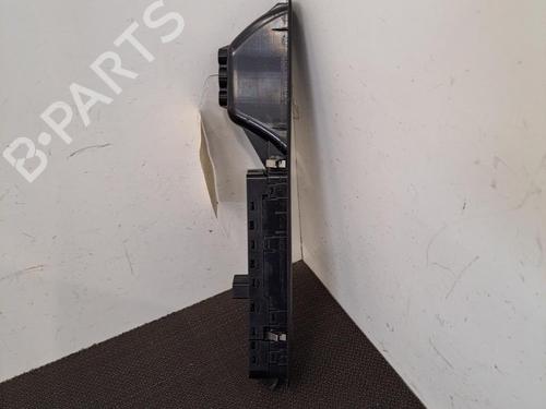 Used Left front window switch RENAULT GRAND SCÉNIC III (JZ0/1_) 1.5 dCi (JZ09, JZ0D, JZ10, JZ14, JZ1G, JZ29, JZ2C) (110 hp) 28396925