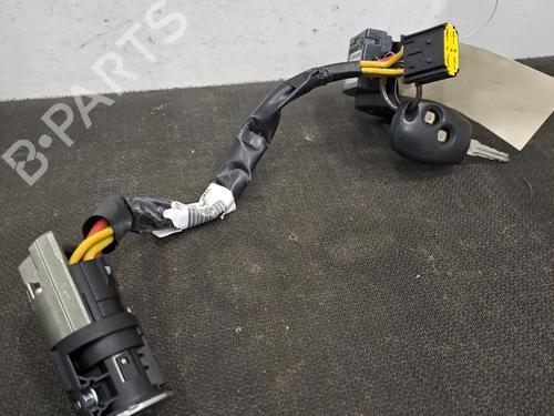 Used Ignition barrel DACIA SANDERO 1.5 dCi (68 hp) 31091053