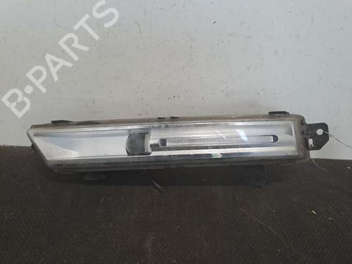 Left front fog light JAGUAR F-PACE (X761) 3.0 SDV6 AWD | BP28406313C30 - Image 2