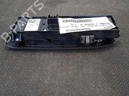 Used Left front window switch Left front window switch FORD C-MAX (DM2) 1.6 TDCi (90 hp) 28398102 28398102