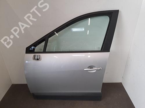 Used Left front door RENAULT SCÉNIC III (JZ0/1_) 1.5 dCi (110 hp) 28537160