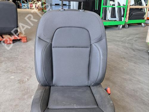 right-front-seat-renault-express-box-bodympv-2021-37748521 main image