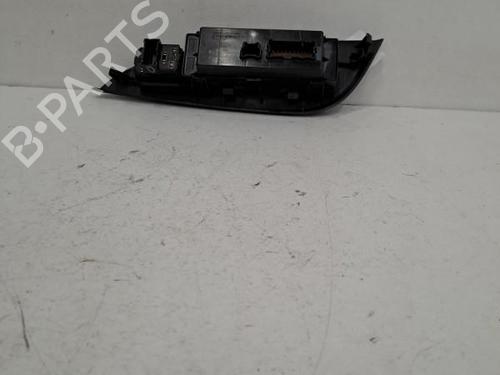 Used Left front window switch NISSAN PULSAR Hatchback (C13) 1.2 DIG-T (115 hp) 28390595