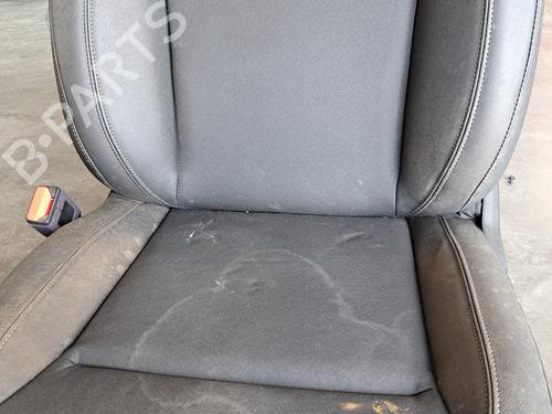 left-front-seat-renault-express-box-bodympv-2021-37748523 main image