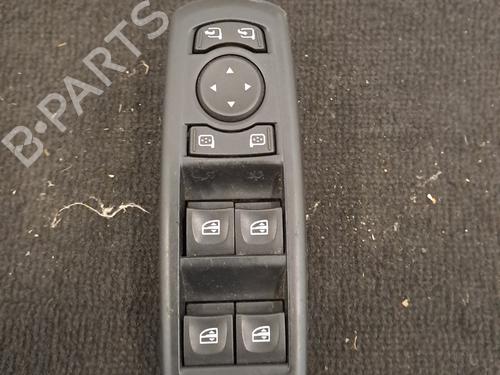 Used Left front window switch RENAULT MEGANE III Hatchback (BZ0/1_, B3_) 1.5 dCi (BZ09, BZ0D, BZ1W, BZ29, BZ14) (110 hp) 28407179