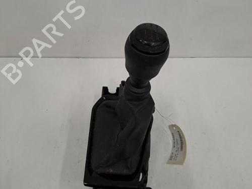 Used Gear lever RENAULT CLIO V (B7_) 1.0 SCe 75 (B7M5) (72 hp) 28396312