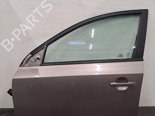 Used Left front door KIA CEE'D Hatchback (ED) 1.6 CRDi 115 (115 hp) 31992666