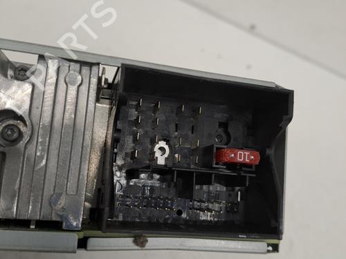 radio-renault-megane-iii-hatchback-bz01_-b3_-2008-28407972 main image