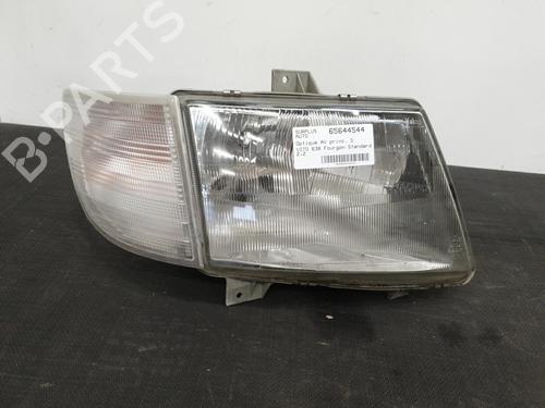 Used Right headlight Right headlight MERCEDES-BENZ VITO Van (W638) 112 CDI 2.2 (638.094) (122 hp) 28399121 28399121