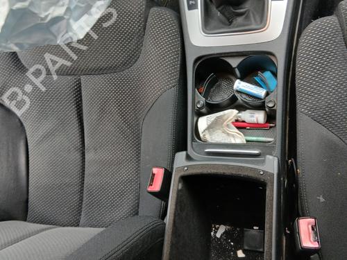 Used Parts VW PASSAT B6 Variant (3C5) 2.0 TDI 4738290