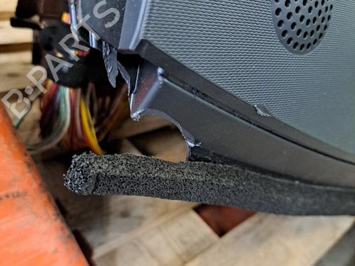 Instrumentbræt Instrumentbræt RENAULT TWINGO III (BCM_, BCA_) 1.0 SCe 70 (BCMB) (69 hp) 33709671 33709671