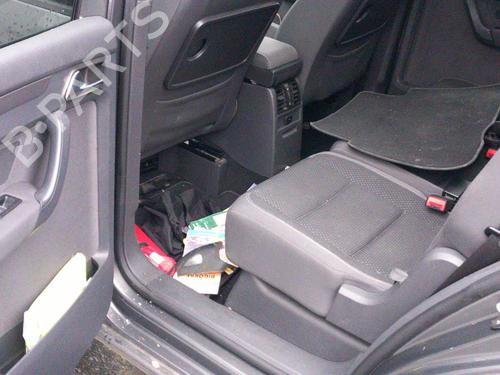 Radio VW TOURAN (1T3) 2.0 TDI | BP28402489E6