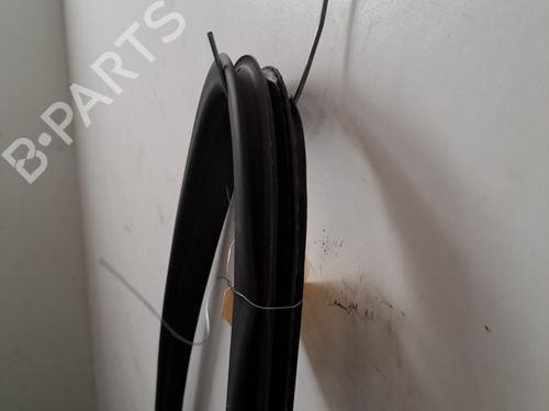 rubber-door-seal-renault-clio-v-b7_-2019-28407128 main image