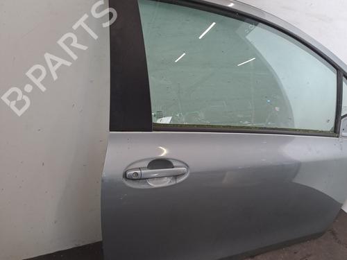 Used Right front door Right front door 31976073 31976073