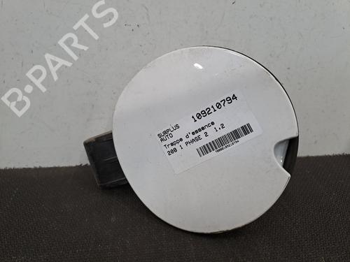 Używane Klapa wlewu paliwa PEUGEOT 208 I (CA_, CC_) 1.2 VTI 82 (82 hp) 28408787