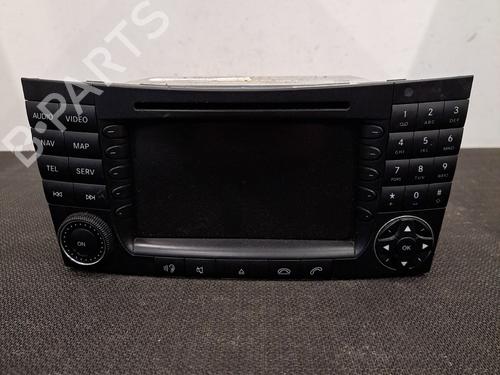 Used Radio MERCEDES-BENZ CLS (C219) CLS 350 (219.356) (272 hp) 28404084