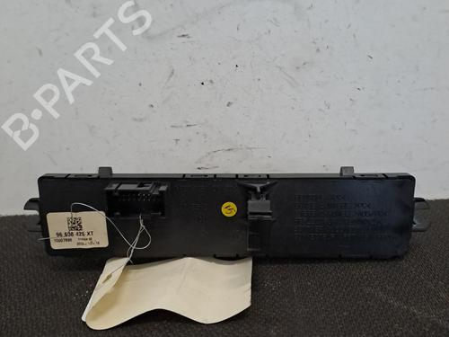 Used Warning switch Warning switch PEUGEOT 5008 (0U_, 0E_) 2.0 HDi 150 / BlueHDi 150 (150 hp) 28395766 28395766