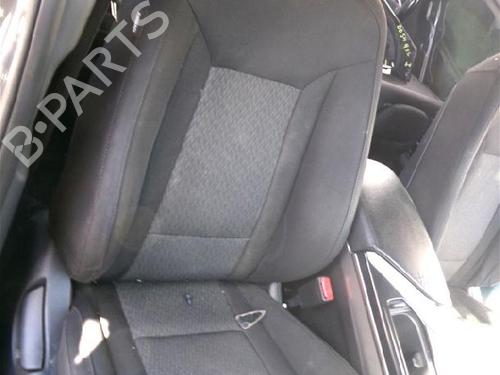Right front seat HYUNDAI i40 I (VF) 1.7 CRDi | BP26409121C16 - Image 1