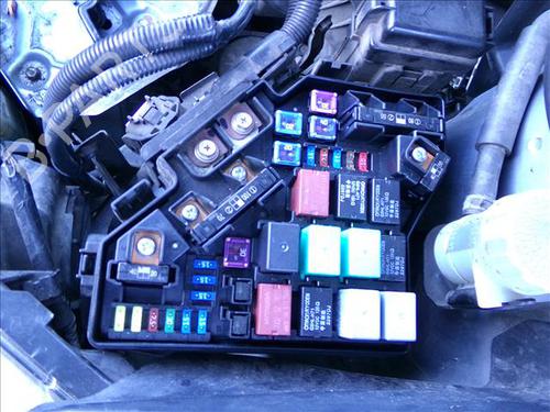 Used Fuse box Fuse box HONDA CR-V III (RE_) 2.0 i-VTEC 4WD (RE5, RE2) (150 hp) 24859113 24859113