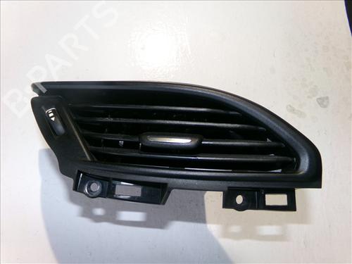 air-vent-fiat-tipo-hatchback-356_-357_-2016-31082398 main image