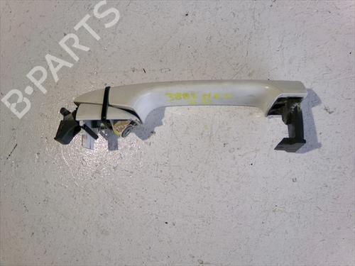 Højre fortil udvendigt håndtag TOYOTA VERSO (_R2_) 2.0 D-4D (AUR20_, AUR20R) (124 hp) 32084108