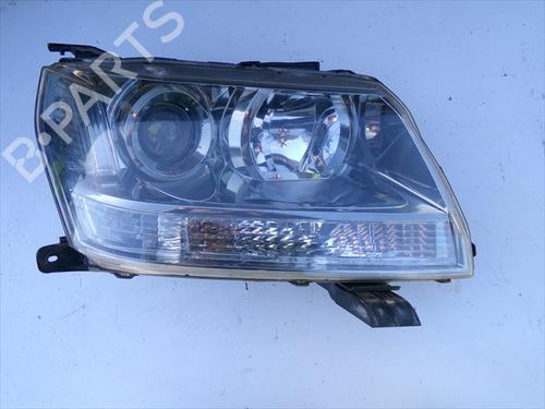 Used Right headlight Right headlight SUZUKI GRAND VITARA II (JT, TE, TD) 1.9 DDiS All-wheel Drive (JT419, TD44, JB419WD, JB419XD,... (129 hp) 36001842 36001842