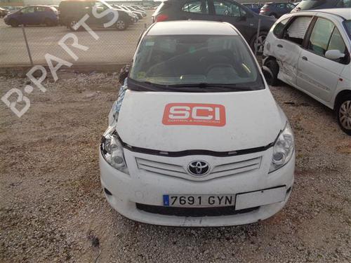 Used Parts TOYOTA AURIS (_E18_) 1.4 D-4D (NDE180_, NDE180R) 2390586