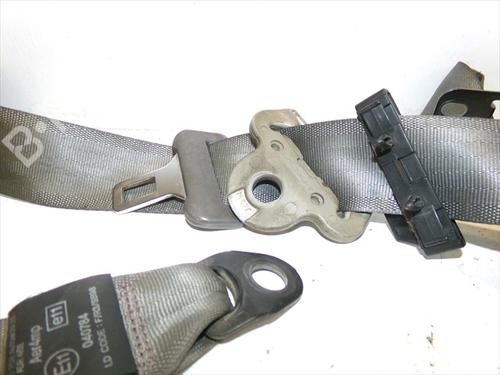 Front right seatbelt KIA SHUMA II (FB) 1.6 | BP36404860I25 - Image 3