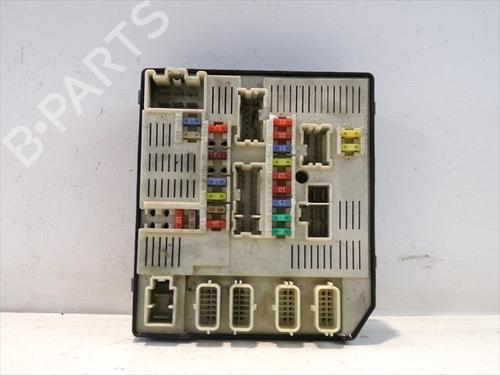 Used Fuse box RENAULT LAGUNA II (BG0/1_) 1.6 16V (BG0A, BG0L) (107 hp) 24562087