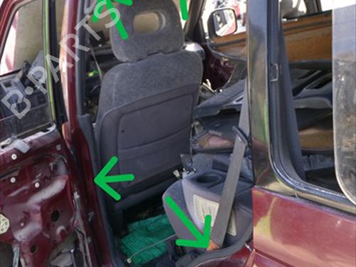 Gummiliste Gummiliste MITSUBISHI PAJERO II (V3_W, V2_W, V4_W, V5_W) 2.8 TD (V46W, V26W) (125 hp) 37486367 37486367