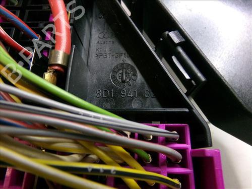Fuse box AUDI A4 B5 (8D2) 1.9 TDI | BP24858182E1  - Image 5