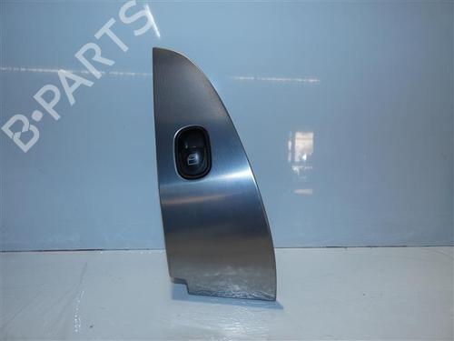 Used Right front window switch Right front window switch MERCEDES-BENZ C-CLASS (W203) C 220 CDI (203.008) (150 hp) 24556071 24556071