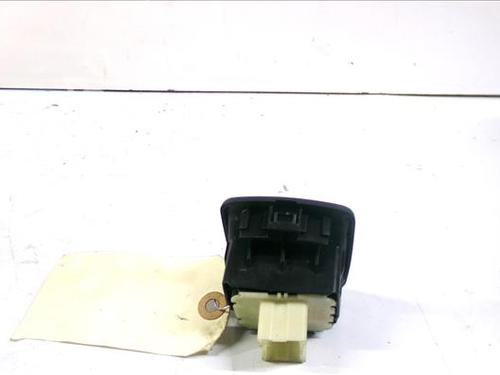 Used Left front window switch PEUGEOT 208 I (CA_, CC_) [2012-2021]  31668654