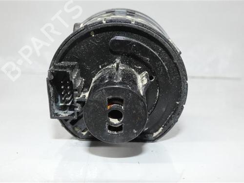 Headlight switch SEAT ATECA (KH7, KHP) 1.0 TSI | BP24556271I24 - Image 2