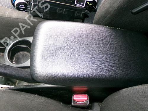 Bracciolo centrale KIA CEE'D SW (ED) 1.6 CRDi 128 (128 hp) 31658608