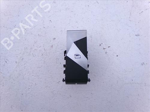 Used Left front window switch Left front window switch DS DS 3 / DS 3 CROSSBACK (UR_, UC_, UJ_) 1.5 BlueHDi 100 (UCYHYJ) (102 hp) 31020125 31020125