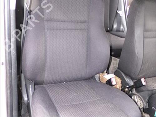 Sæde højre fortil TOYOTA COROLLA Estate (_E12_) 2.0 D-4D (CDE120_, CDE120R) (90 hp) 31658613