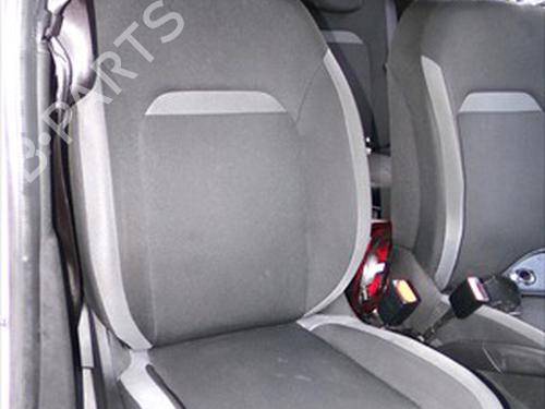 right-front-seat-dacia-duster-hm_-2017-31637276 main image