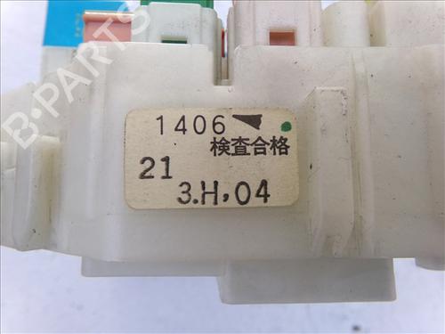 Fuse box TOYOTA RAV 4 II (_A2_) 2.0 4WD (ACA21, ACA20) | BP30908469E1 - Image 3