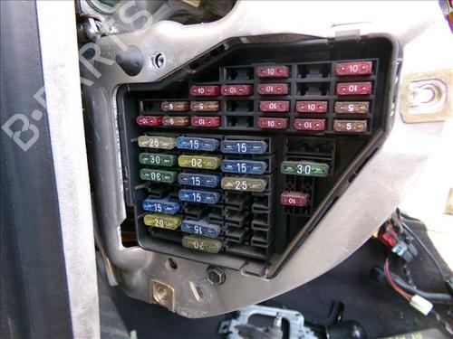 fuse-box-audi-a4-b5-8d2-1994-1995-1996-1997-1998-1999-2000-2001-27444514 main image