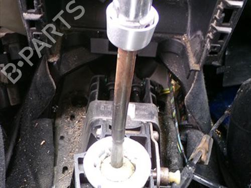 Palanca de cambios Palanca de cambios PEUGEOT 207 (WA_, WC_) 1.4 16V (88 hp) 34428941 34428941