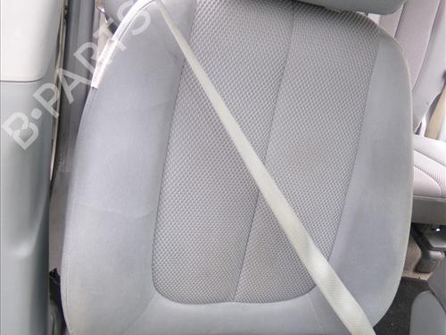 Used Front right seatbelt Front right seatbelt KIA CARENS III MPV (UN) 2.0 CRDi 140 (140 hp) 30437679 30437679