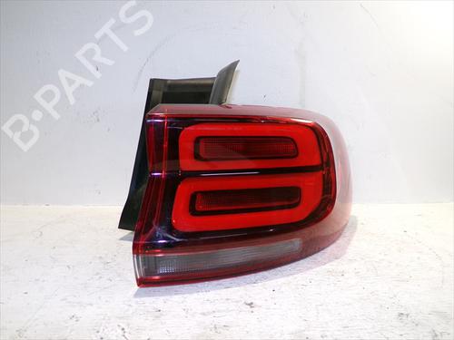 Used Right taillight Right taillight CITROËN C5 AIRCROSS (A_) 1.2 PureTech 130 (ARHNSJ) (131 hp) 33591946 33591946