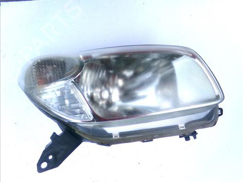 Used Right headlight Right headlight TOYOTA RAV 4 II (_A2_) 2.0 4WD (ACA21, ACA20) (150 hp) 30934825 30934825